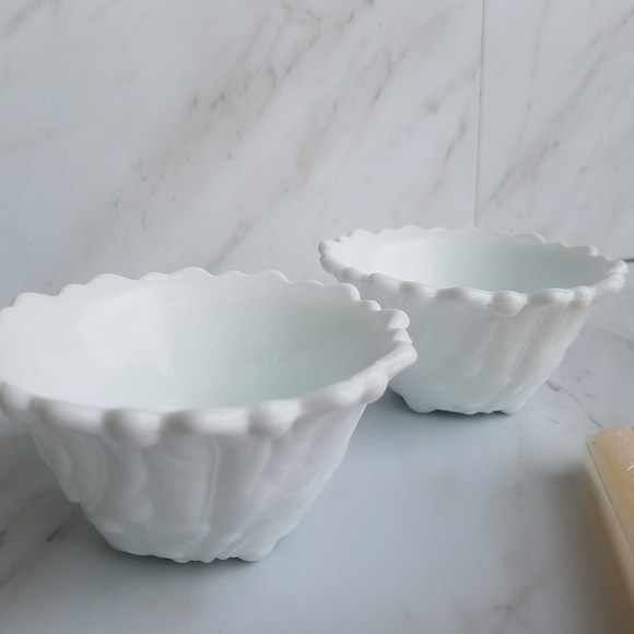 Vintage White Milk Glass Cup Candle Holders Set of 2 Leaf Design - Picture 8 of 10